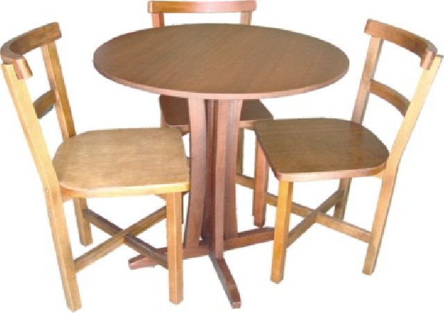 Foto 1 - Cadeiras e mesas de Madeiras e Similares